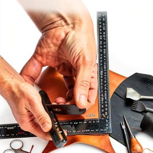 Leathercrafting for Beginners: A Comprehensive Guide (B09TWF3529)-0
