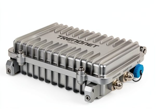 10G SFP+ to PoE++ Media Converter TRENDnet TI-OBF711 95W Rugged IP67-2